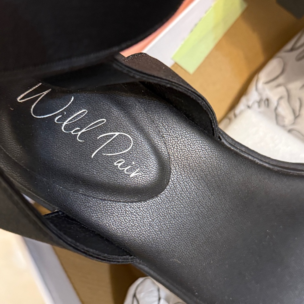 Black Platform Sandals - Picture 12 of 13